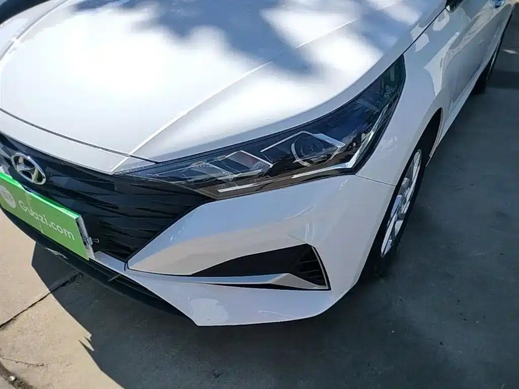 2020 Hyundai Verna 1.4L Manual GLS Cool Edition — миниатюра 24