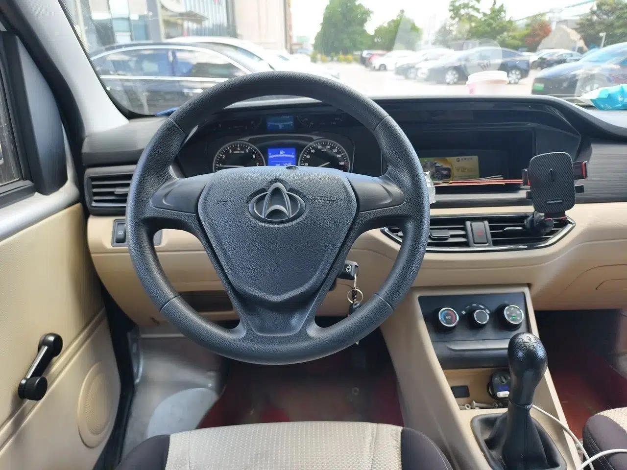 CHANGAN KUAYUE Xing V3 2023 1.3L Gasoline Standard Model 5-Seater Passenger Vehicle — миниатюра 11