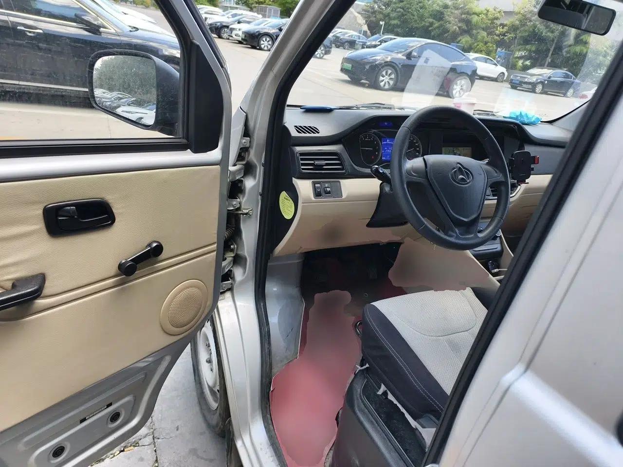 CHANGAN KUAYUE Xing V3 2023 1.3L Gasoline Standard Model 5-Seater Passenger Vehicle — миниатюра 17