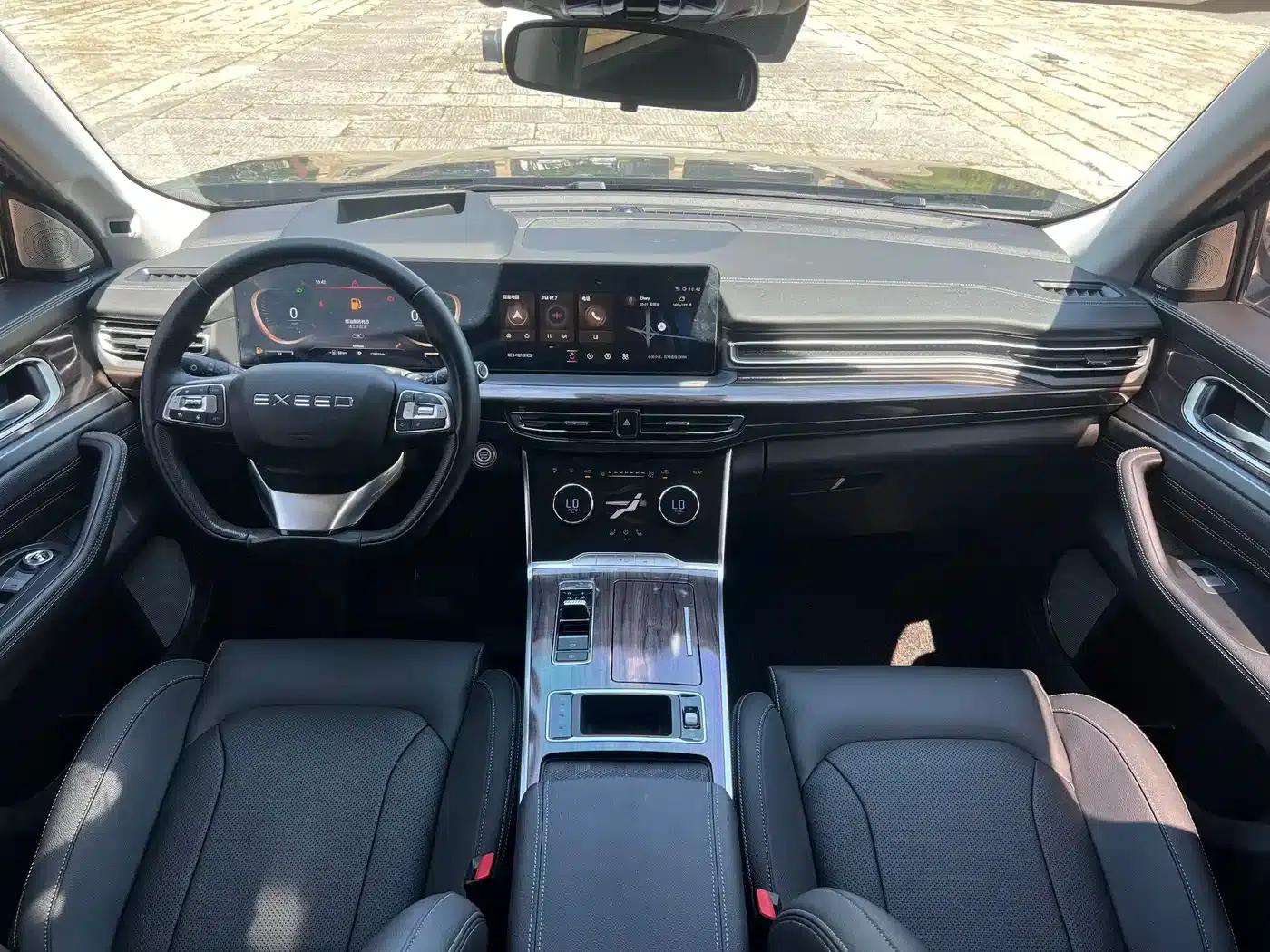 Starlight Moon 2021 400T 2WD Starlight Pro Edition 7-Seater — миниатюра 14