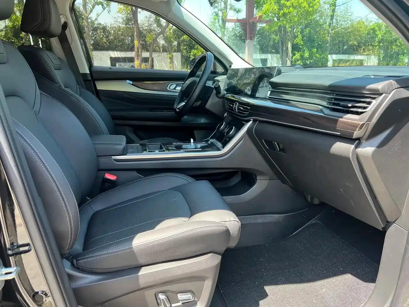 Starlight Moon 2021 400T 2WD Starlight Pro Edition 7-Seater — миниатюра 10