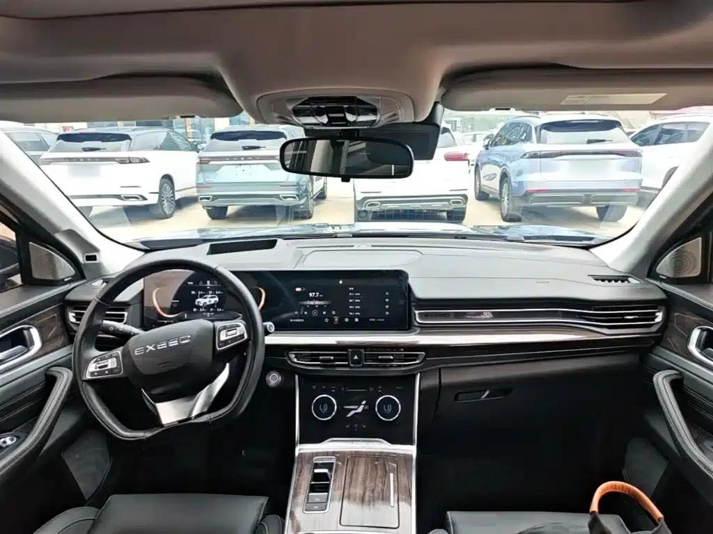 Starlight Moon 2021 400T 2WD Starlight Pro Edition 7-Seater — миниатюра 10