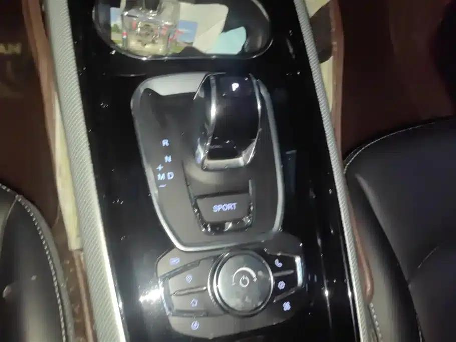 Exeed TX 2020 1.6T 2WD Star Edition — миниатюра 16