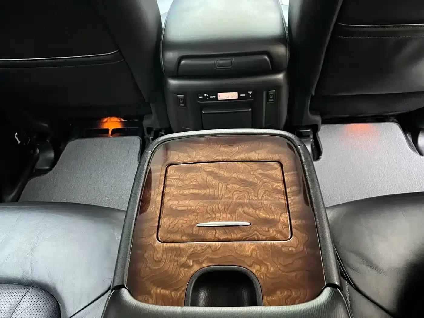 Infiniti QX80 2016 5.6L 4WD — миниатюра 12