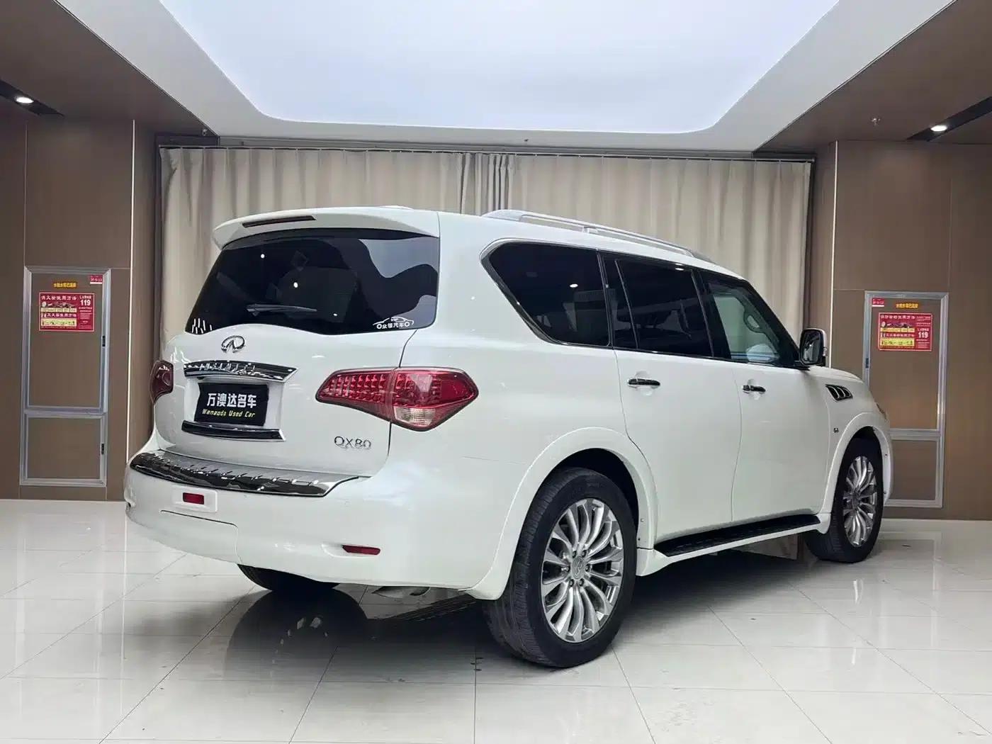 Infiniti QX80 2016 5.6L 4WD — миниатюра 14