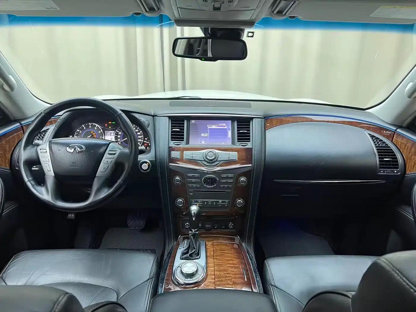 Infiniti QX80 2016 5.6L 4WD — миниатюра 6
