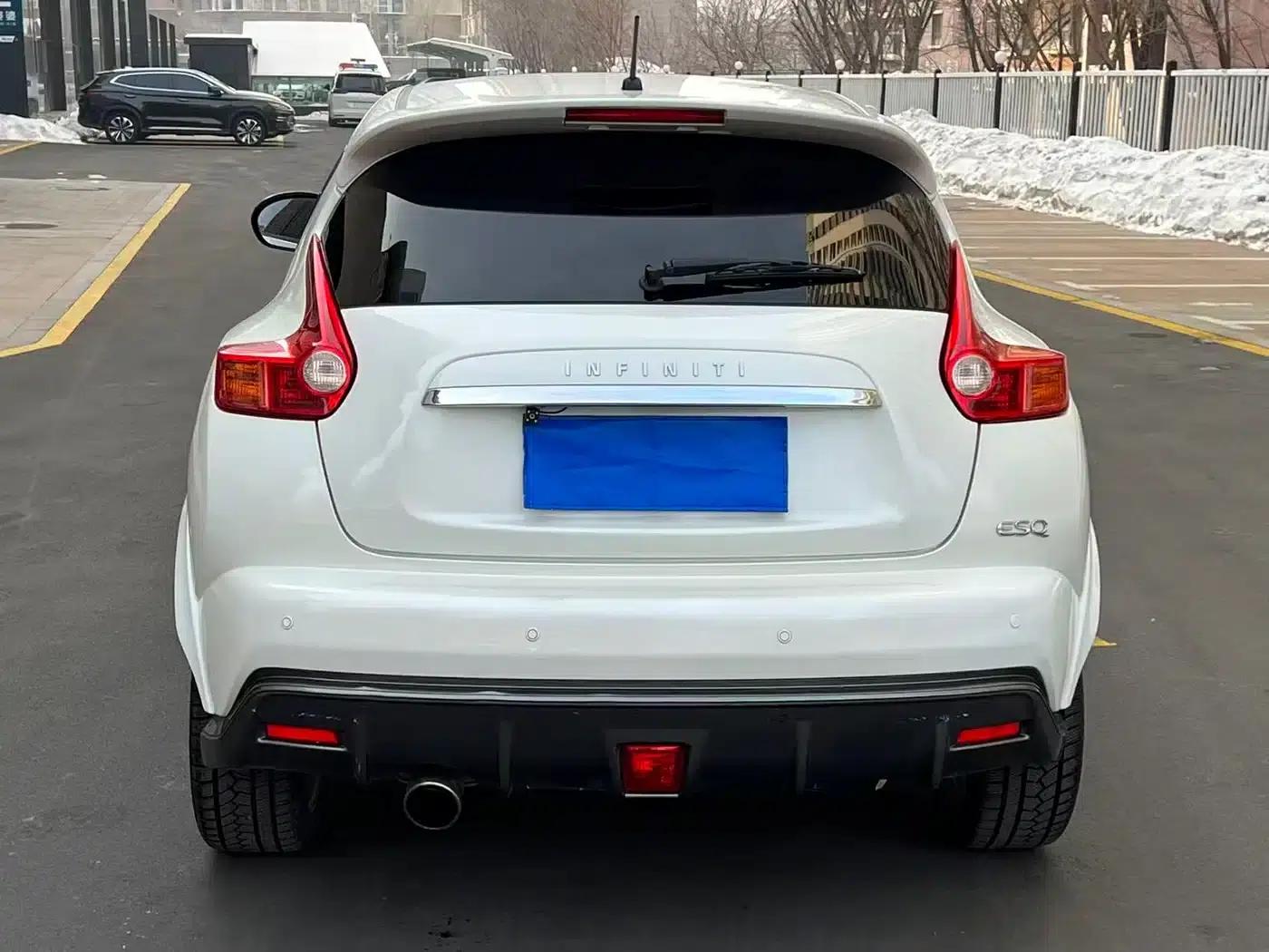 Infiniti ESQ 2014 1.6L Sporty Edition — миниатюра 7