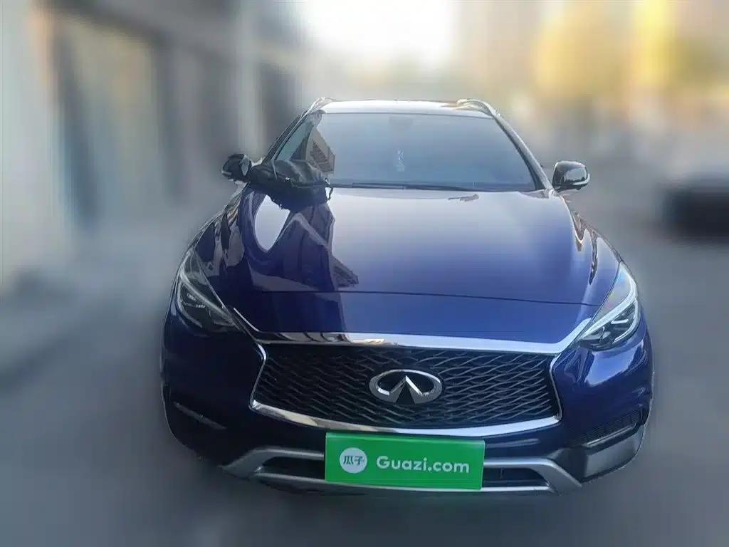 Infiniti QX30 2017 2.0T AWD Sport Edition — миниатюра 3