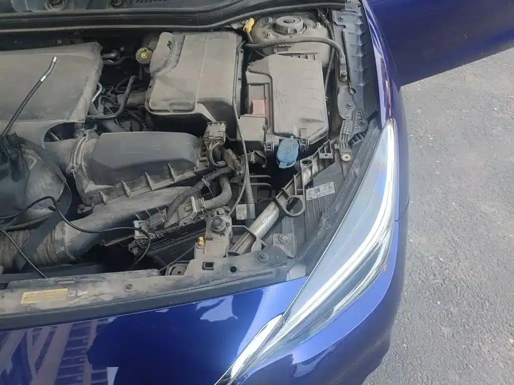 Infiniti QX30 2017 2.0T AWD Sport Edition — миниатюра 24