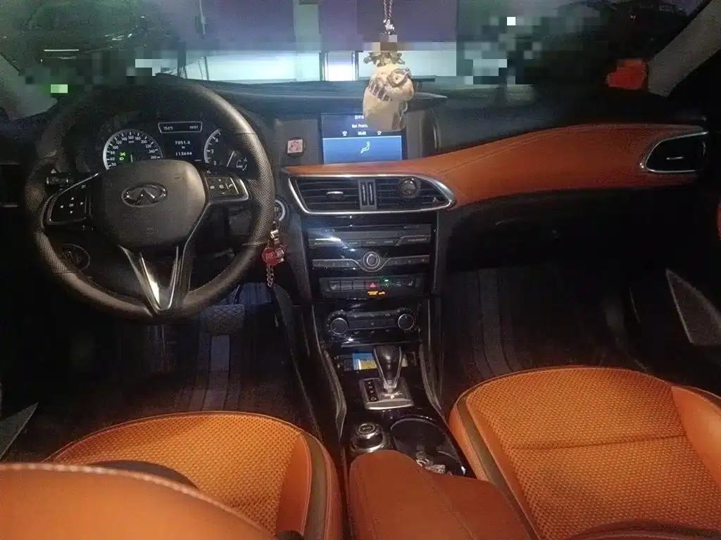 Infiniti QX30 2017 2.0T AWD Sport Edition — миниатюра 6