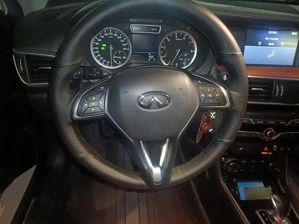 Infiniti QX30 2017 2.0T AWD Sport Edition — миниатюра 7