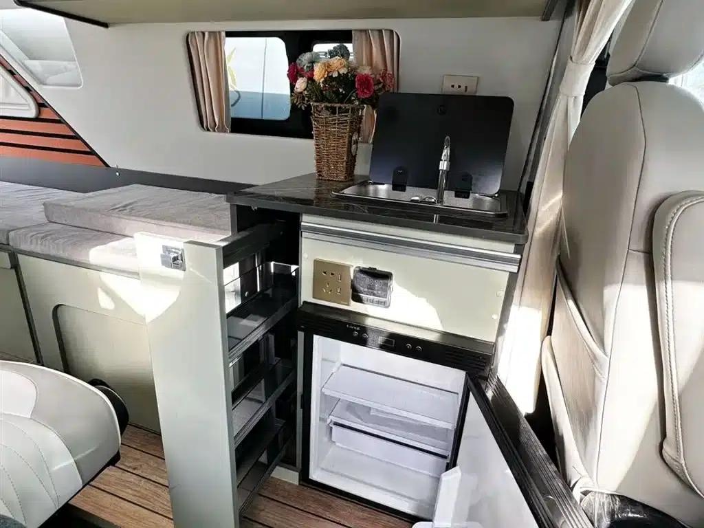 Remote Super VAN Motorhome 2026 All-Electric Version — миниатюра 12
