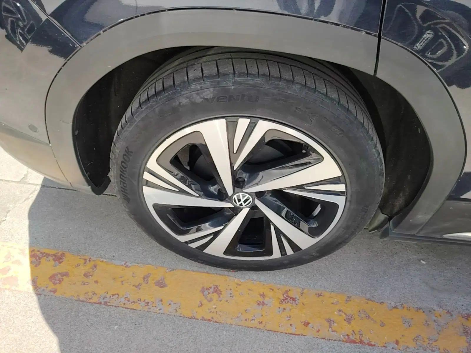 Volkswagen ID.6 CROZZ 2022 Long-Range PRO Edition — миниатюра 10