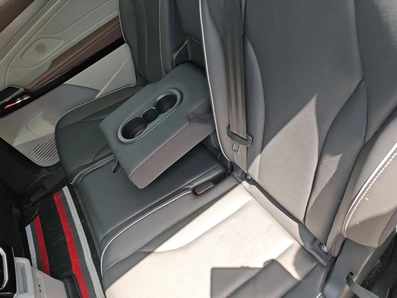 Volkswagen ID.6 X 2022 Pure Edition — миниатюра 20