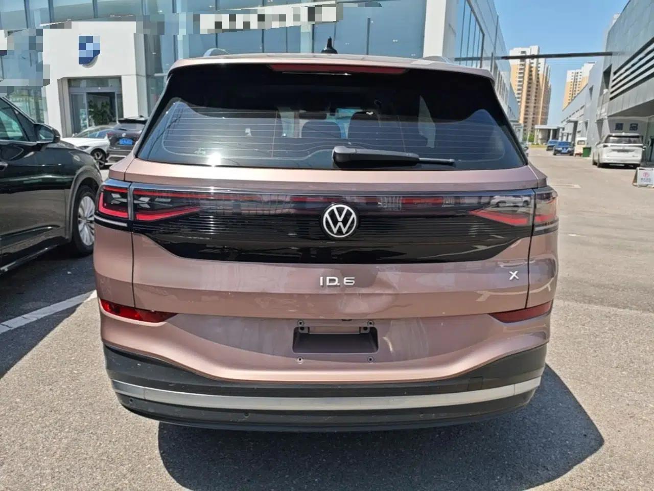 Volkswagen ID.6 X 2022 Pure Edition — миниатюра 5