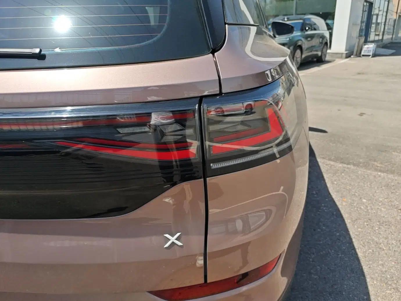 Volkswagen ID.6 X 2022 Pure Edition — миниатюра 7