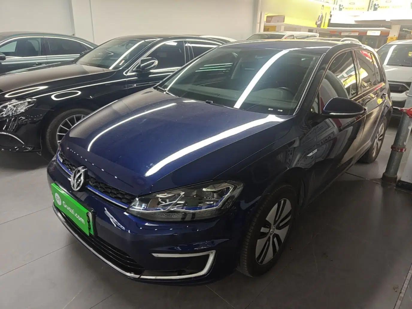 Volkswagen Golf New Energy 2018 e-Golf — миниатюра 1