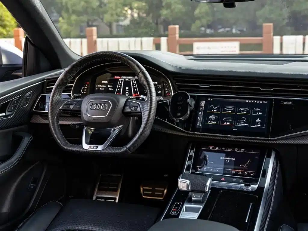 2021 Audi RS Q8 4.0T — миниатюра 11