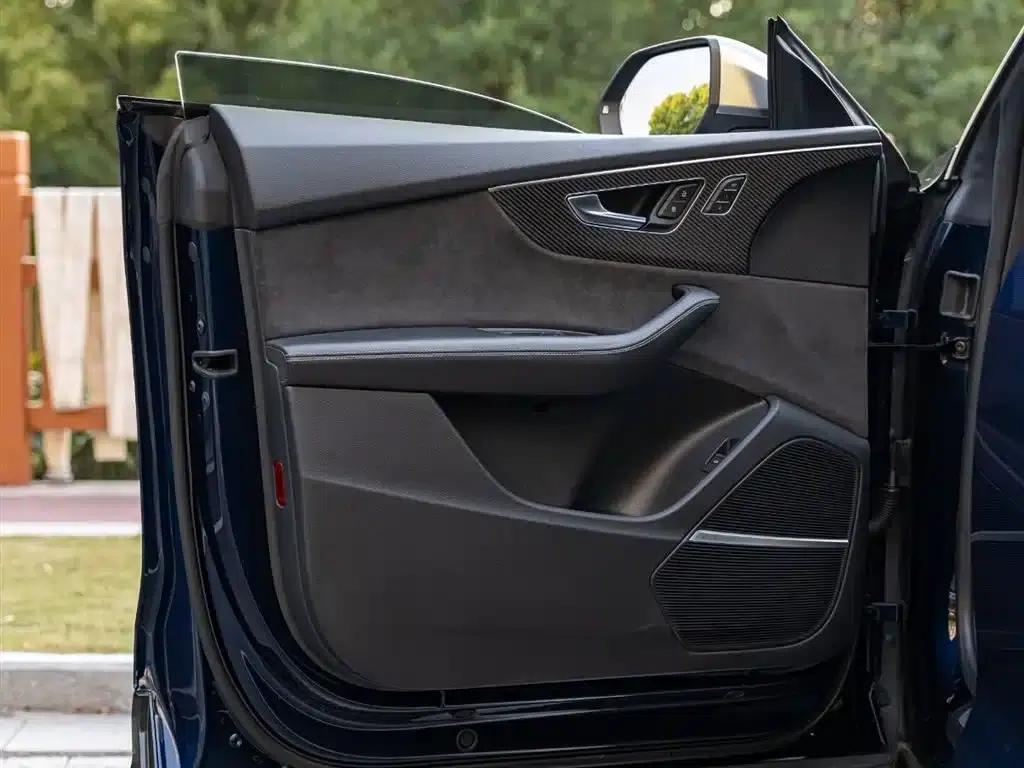 2021 Audi RS Q8 4.0T — миниатюра 16