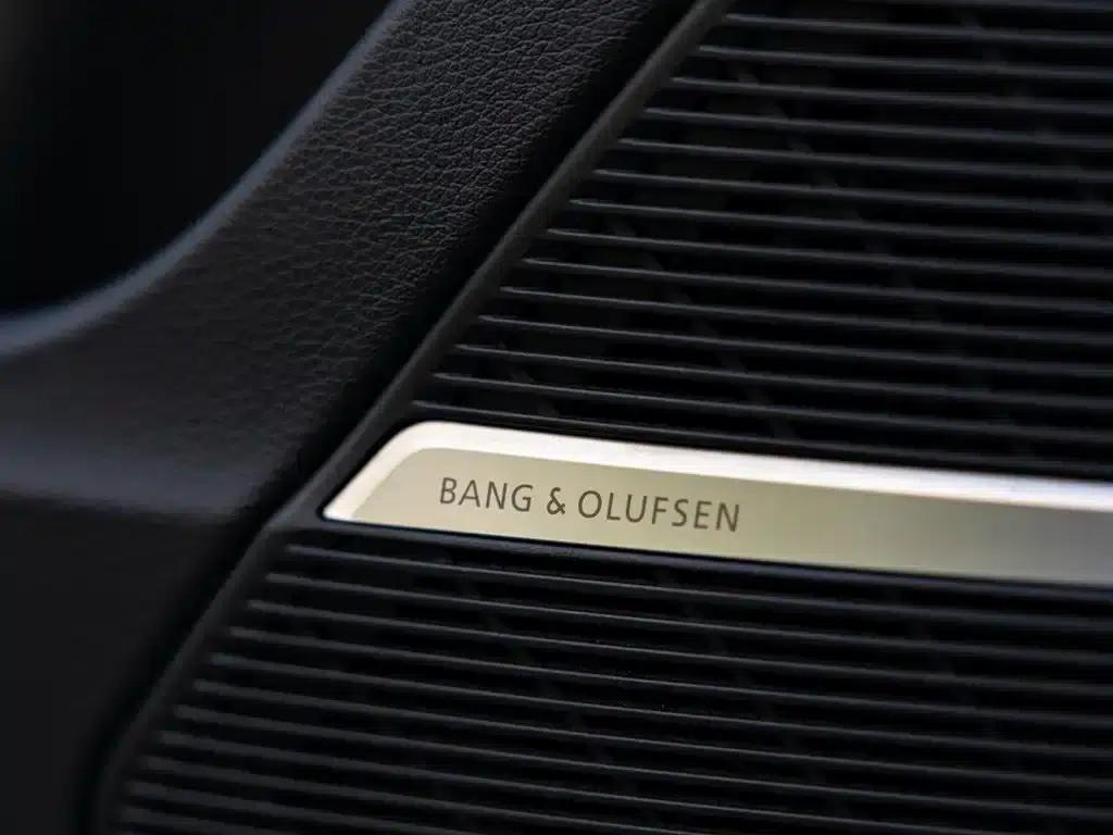 2021 Audi RS Q8 4.0T — миниатюра 17