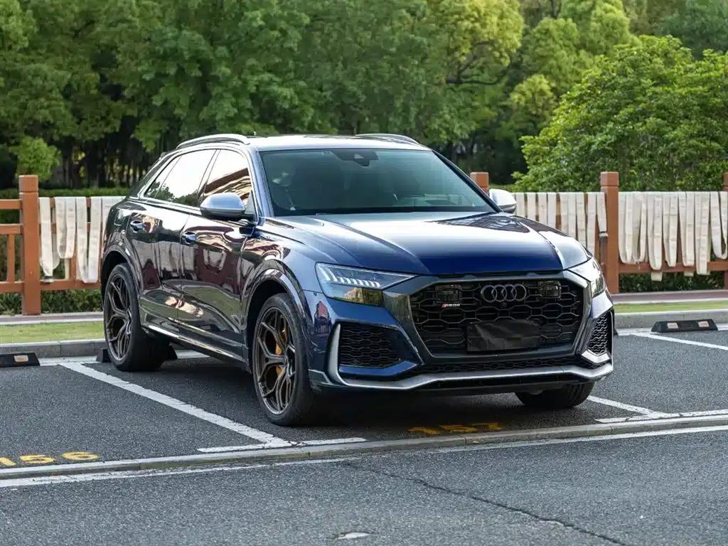 2021 Audi RS Q8 4.0T — миниатюра 3
