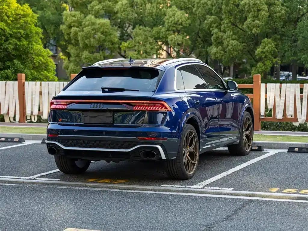 2021 Audi RS Q8 4.0T — миниатюра 4