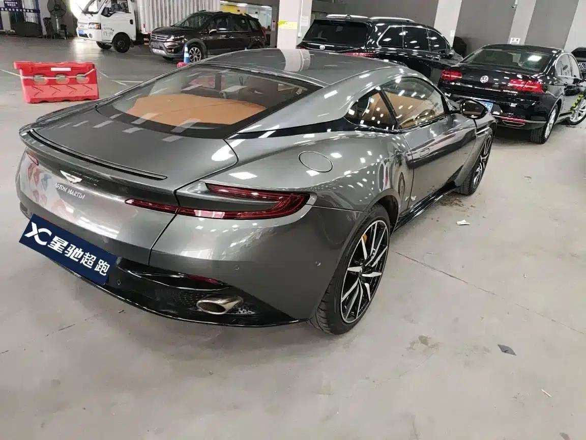 Aston Martin DB11 2019 4.0T V8 Coupe — миниатюра 4