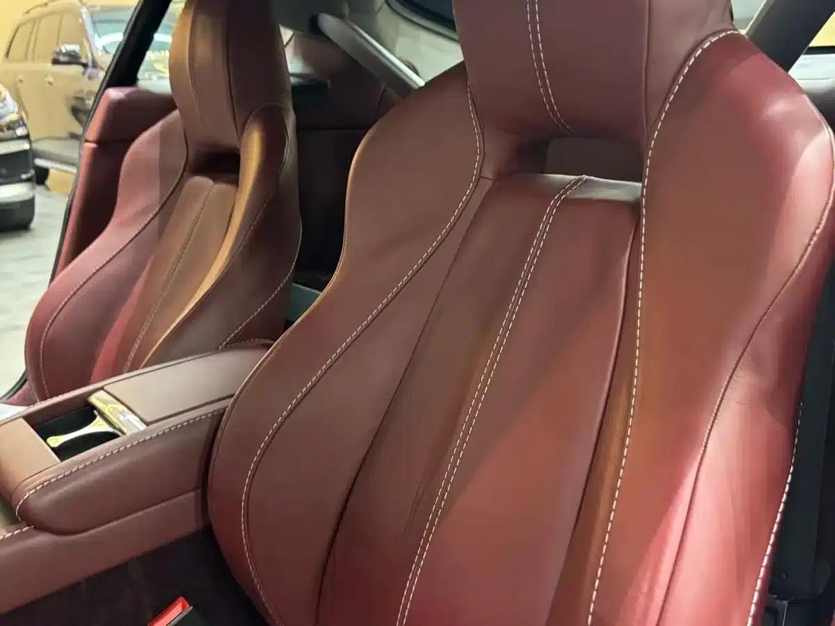 2015 V8 Vantage 4.7L Coupe — миниатюра 4