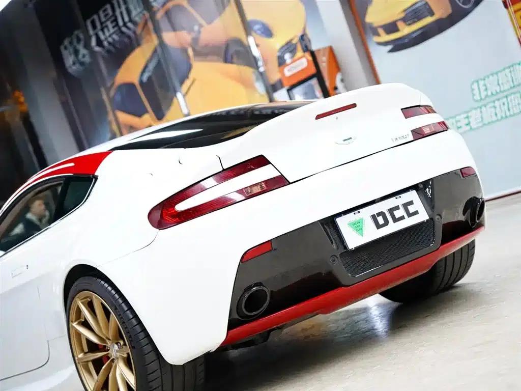 2015 V8 Vantage 4.7L Coupe — миниатюра 2