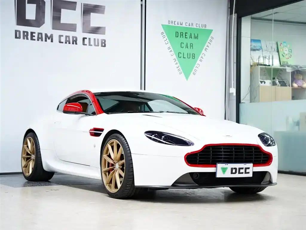 2015 V8 Vantage 4.7L Coupe — миниатюра 17