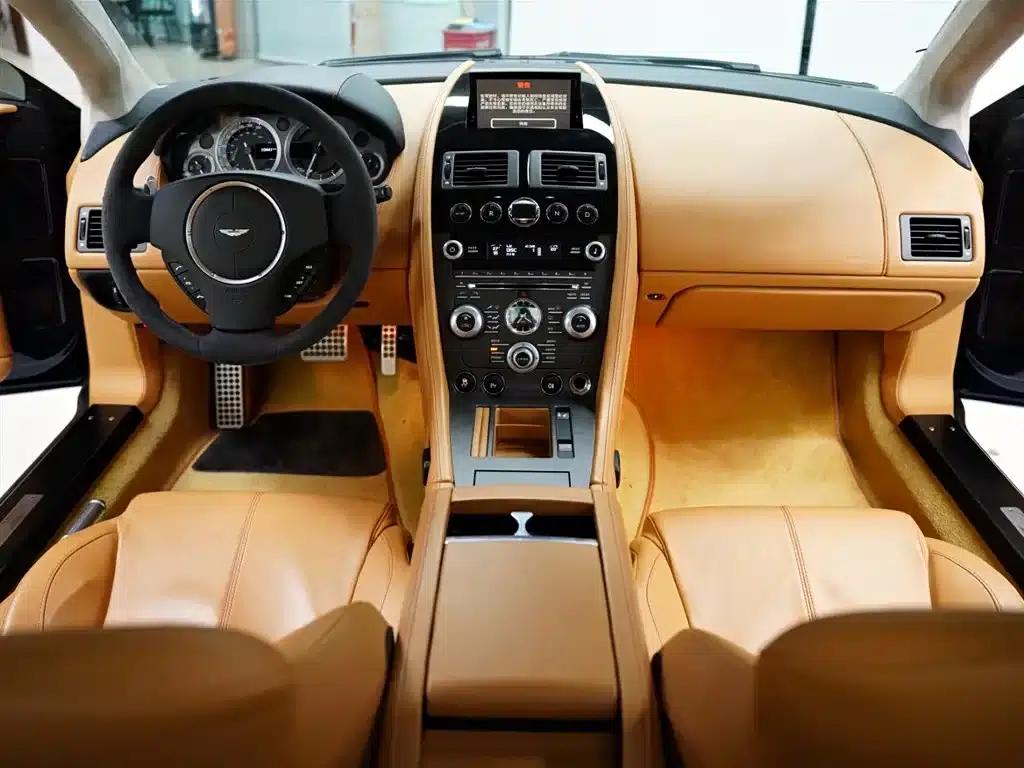 2015 V8 Vantage 4.7L Coupe — миниатюра 48
