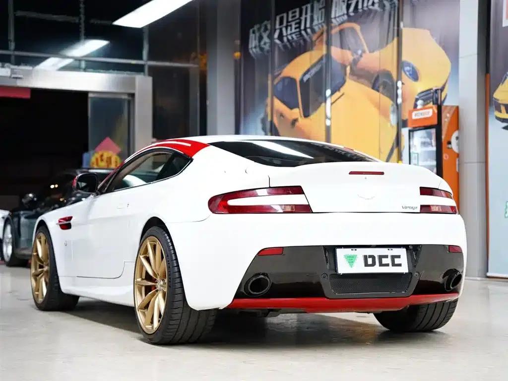 2015 V8 Vantage 4.7L Coupe — миниатюра 55