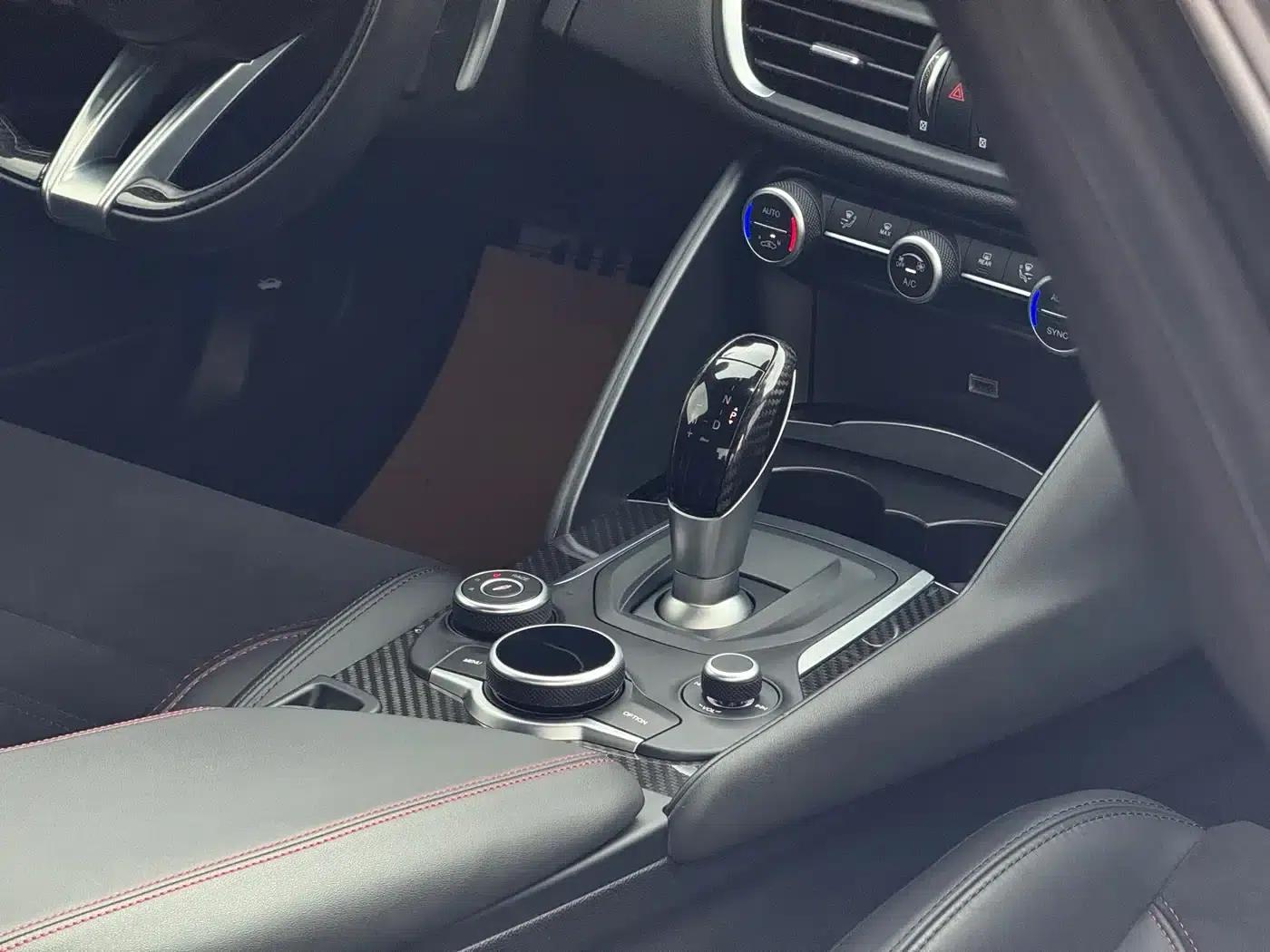 Giulia Juliet 2019 2.9T 510HP F1 Limited Edition — миниатюра 13