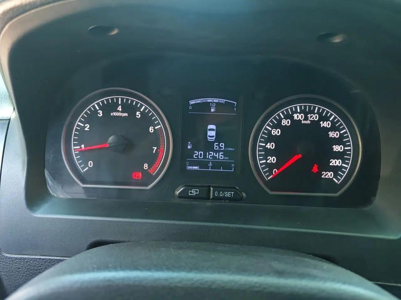 FORTHING Joyear X3 2015 1.5L Luxury Model — миниатюра 12