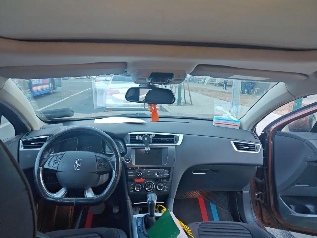 DS 6 2014 1.6T Luxury Edition THP160 — миниатюра 19