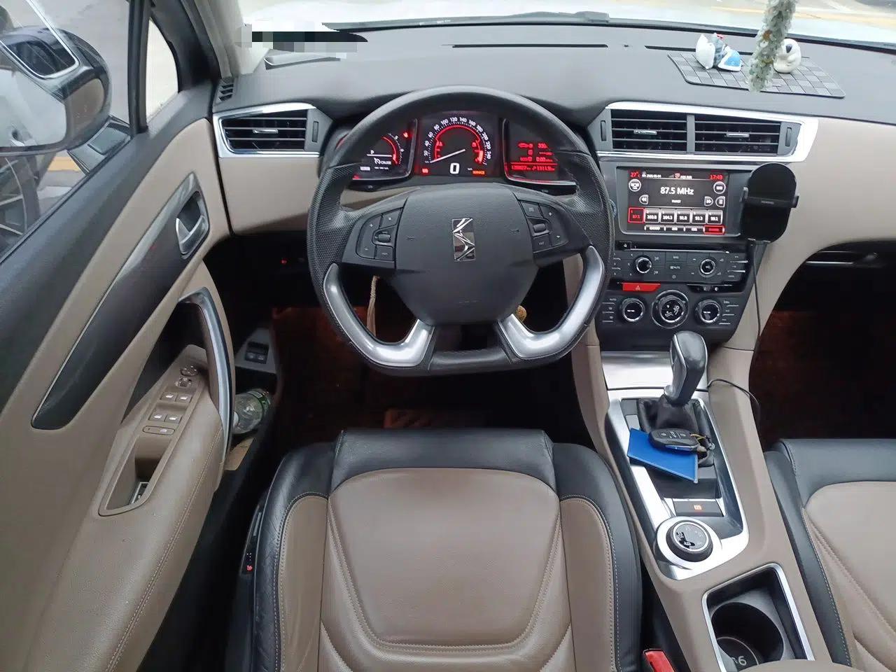 DS 6 2016 1.6T Luxury Edition THP160 — миниатюра 11