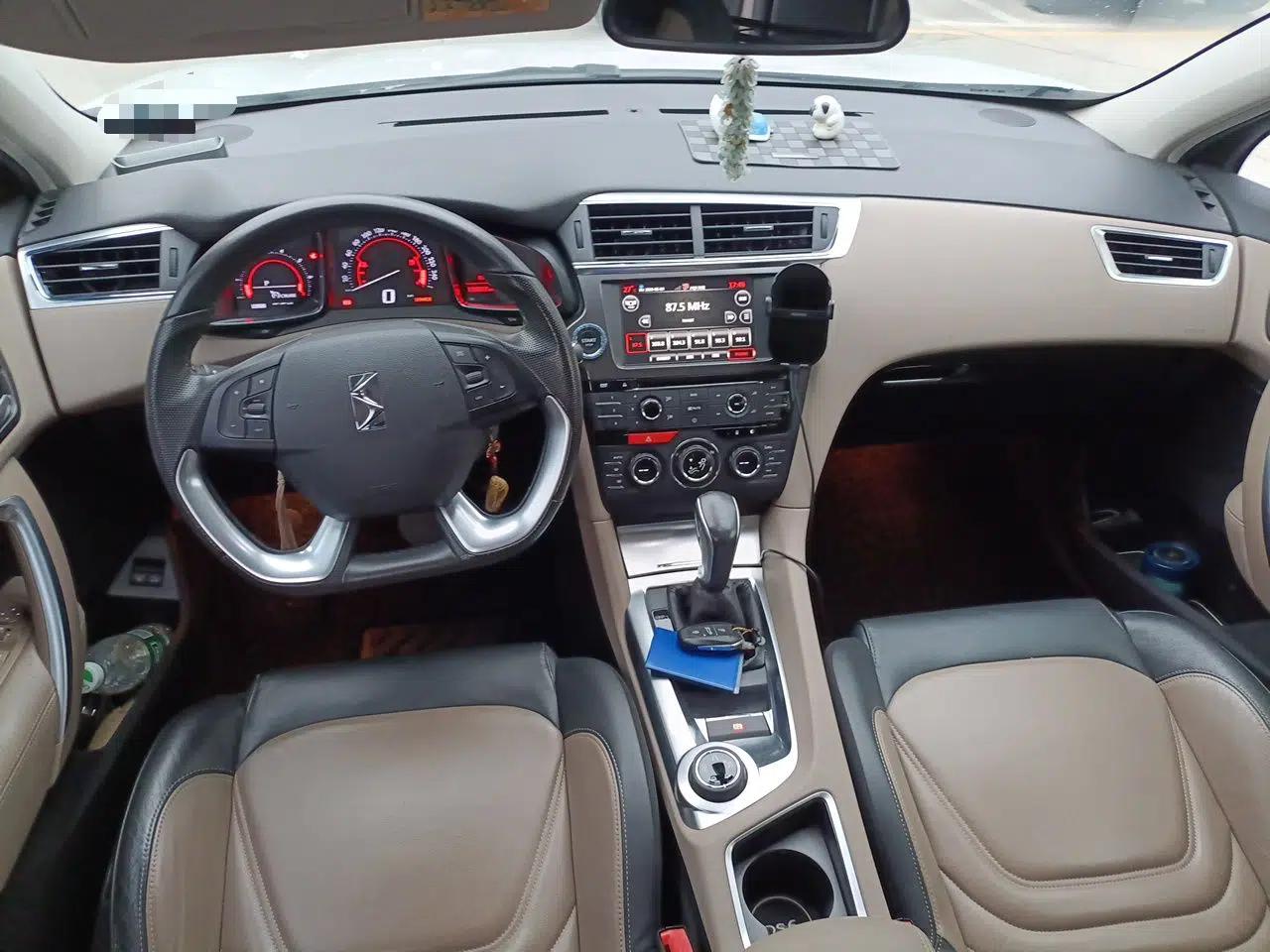 DS 6 2016 1.6T Luxury Edition THP160 — миниатюра 10