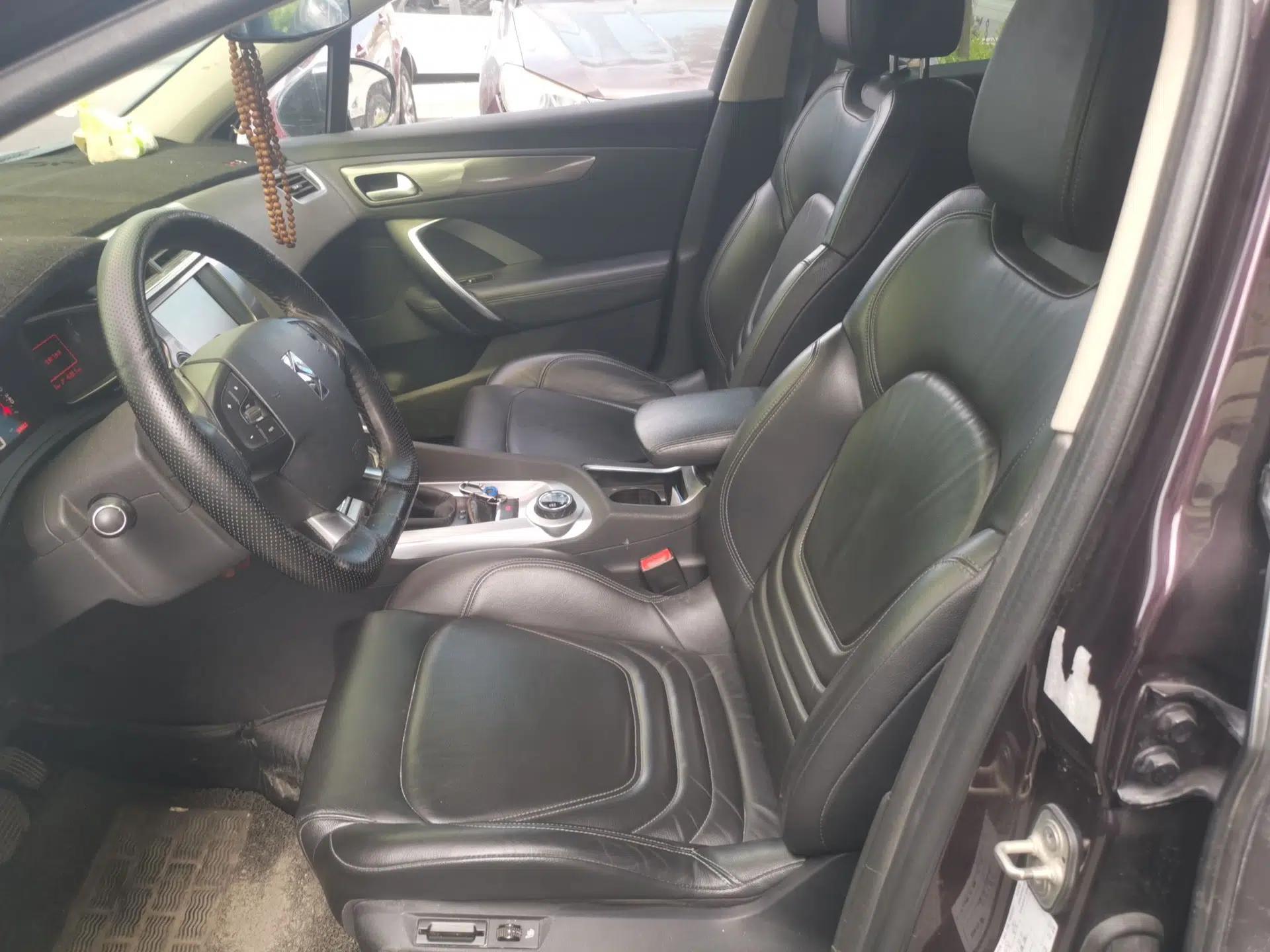 DS 6 2014 1.6T Luxury Edition THP160 — миниатюра 16