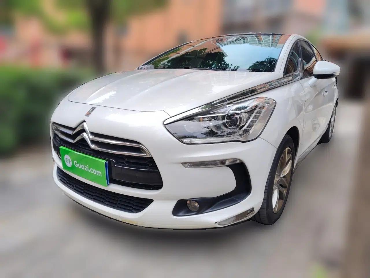 DS 5 2014 1.6T Luxury Edition THP160 — миниатюра 1