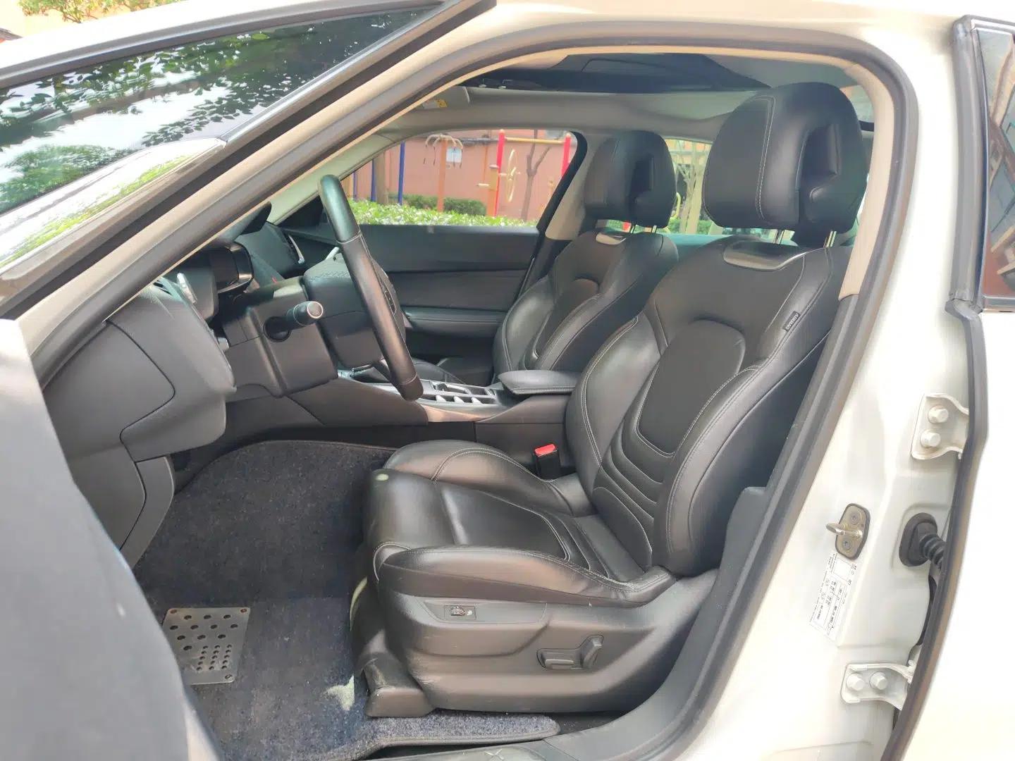 DS 5 2014 1.6T Luxury Edition THP160 — миниатюра 16