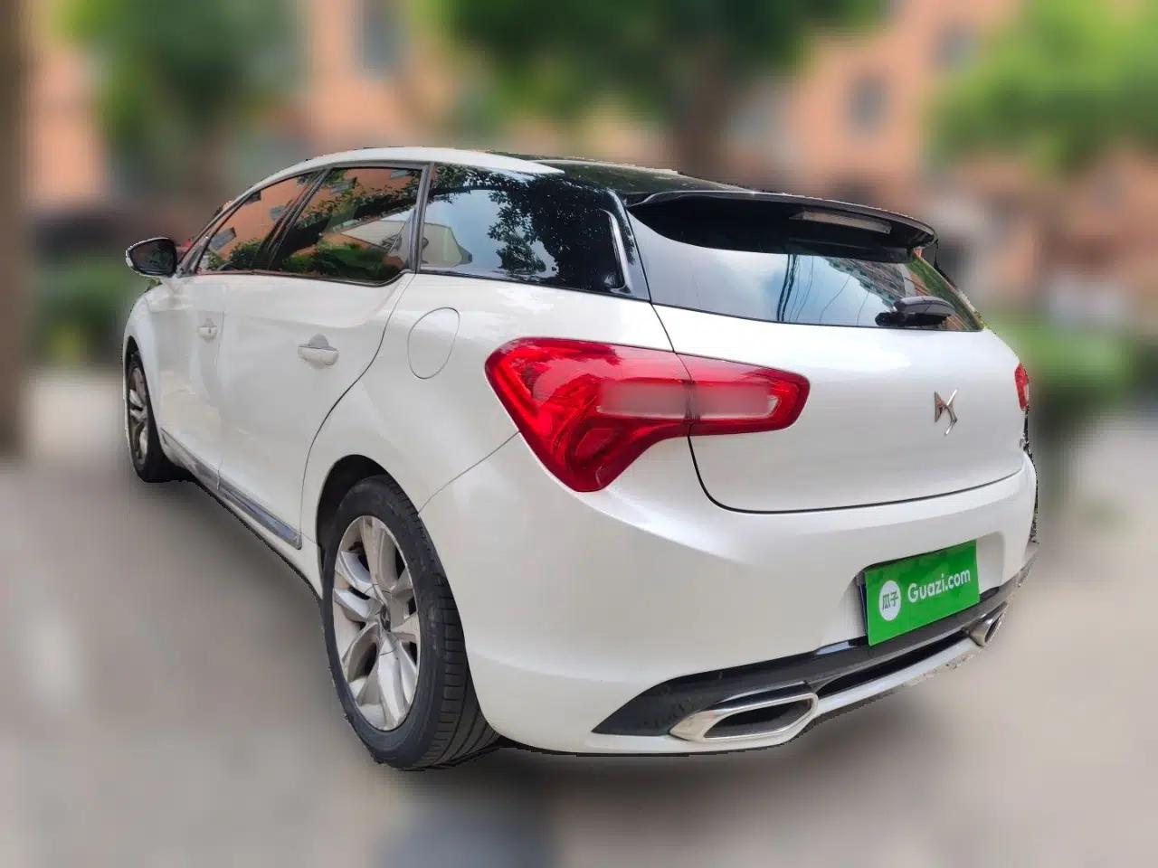 DS 5 2014 1.6T Luxury Edition THP160 — миниатюра 4