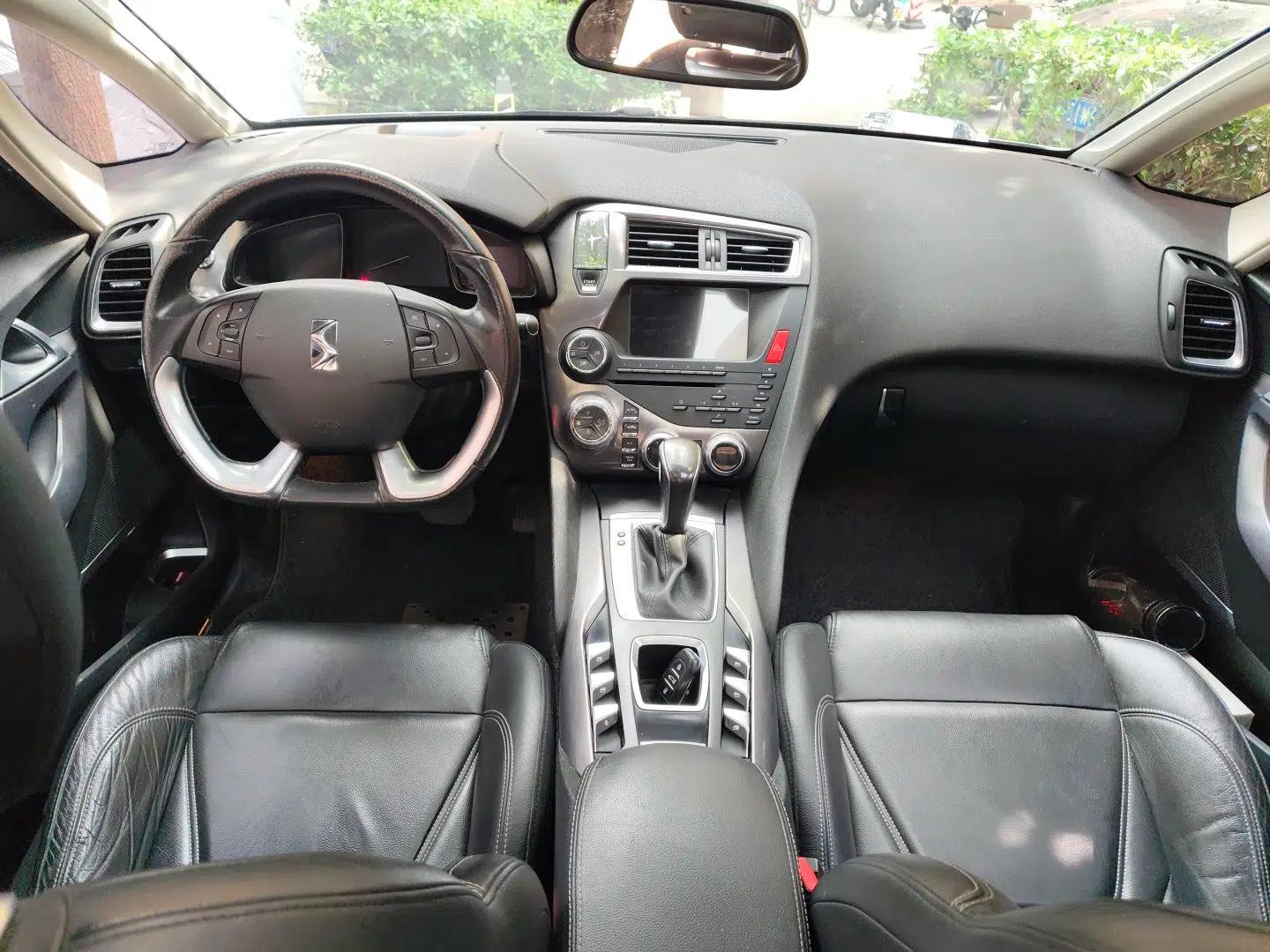 DS 5 2014 1.6T Luxury Edition THP160 — миниатюра 10