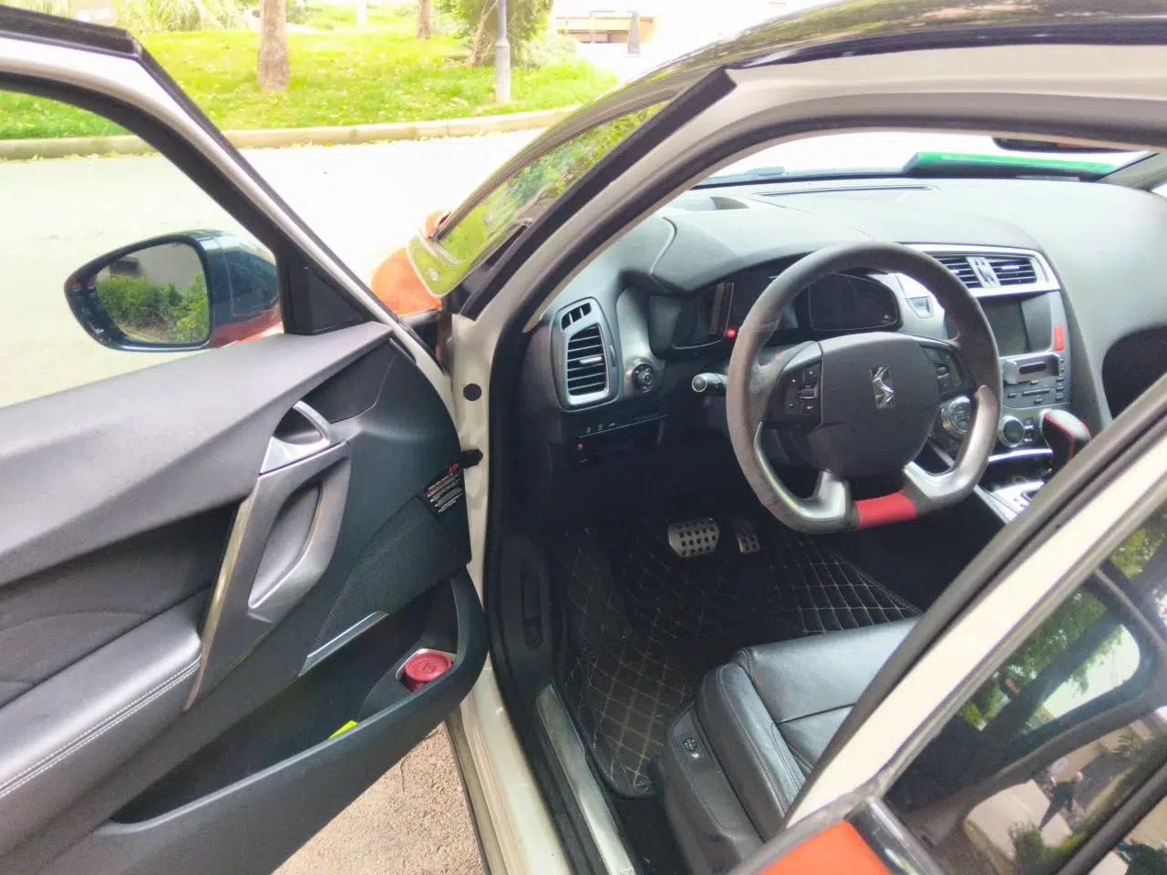DS 5 2015 1.8T Luxury Edition THP200 — миниатюра 17