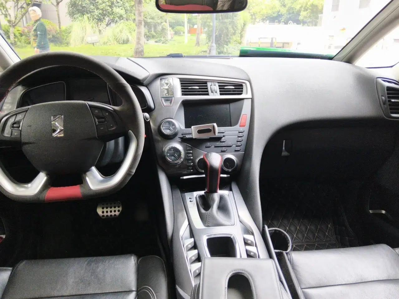 DS 5 2015 1.8T Luxury Edition THP200 — миниатюра 10