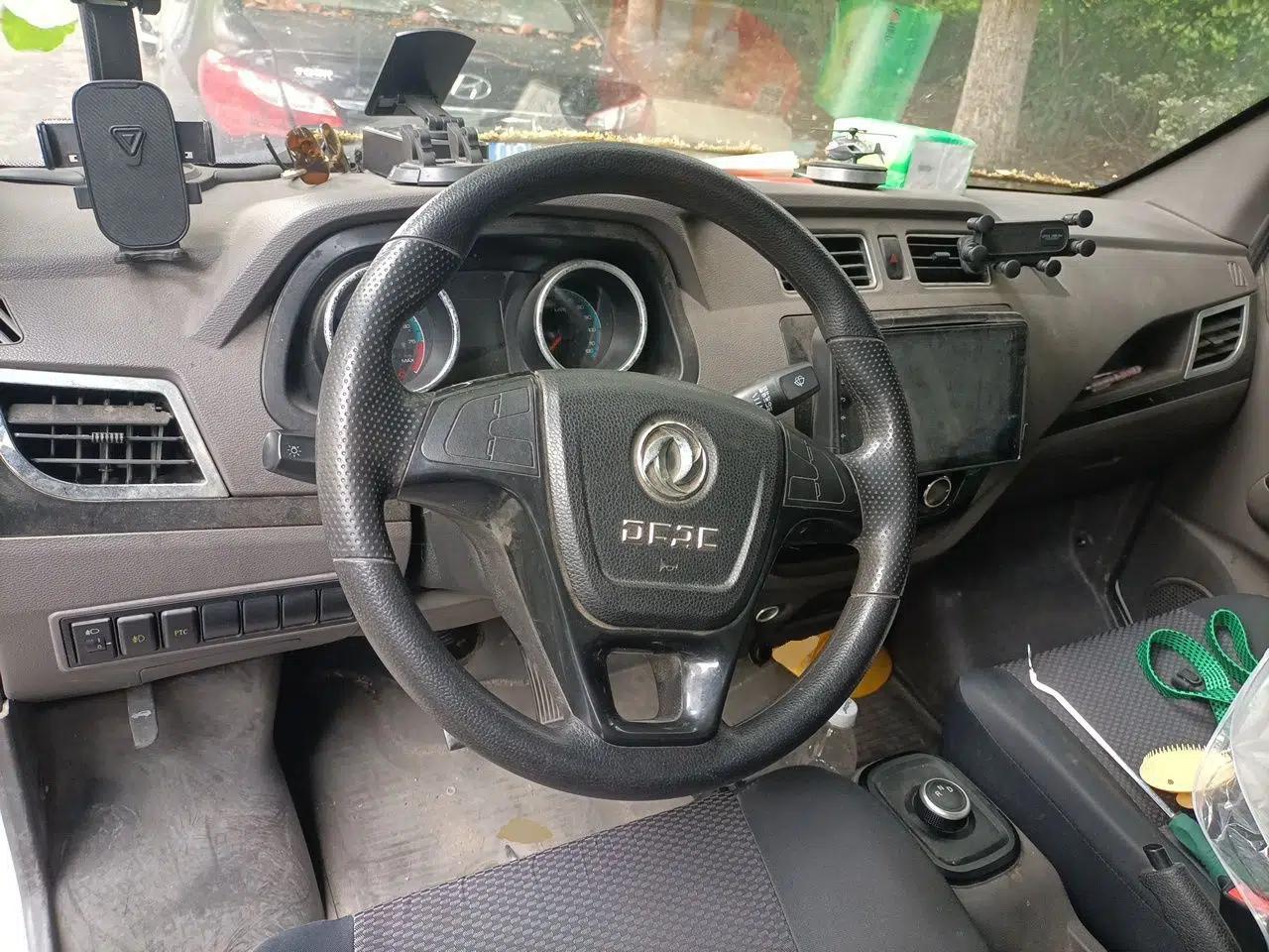 Dongfeng Yufeng EM26 2023 Standard Edition 41.472 kWh Henan Lithium Power — миниатюра 11