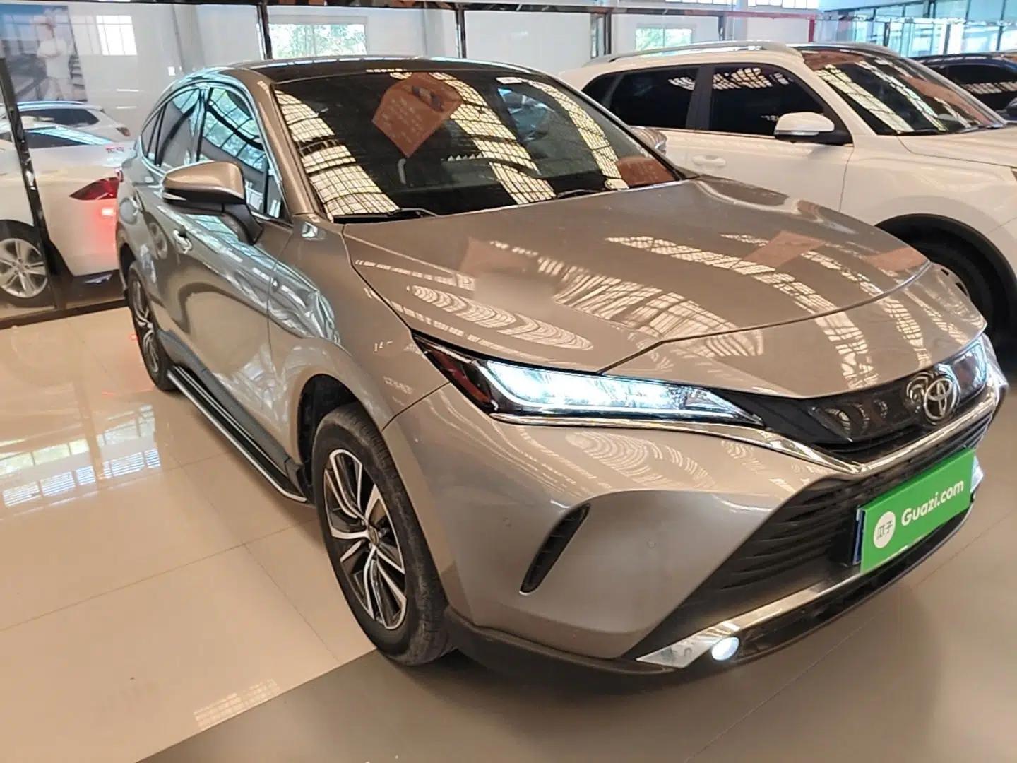 Toyota Harrier 2022 2.0L CVT Two-Wheel Drive Entry Version — миниатюра 3