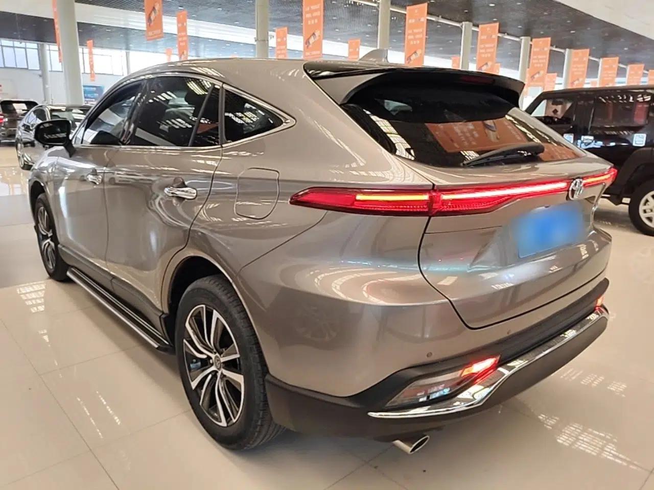 Toyota Harrier 2022 2.0L CVT Two-Wheel Drive Entry Version — миниатюра 4