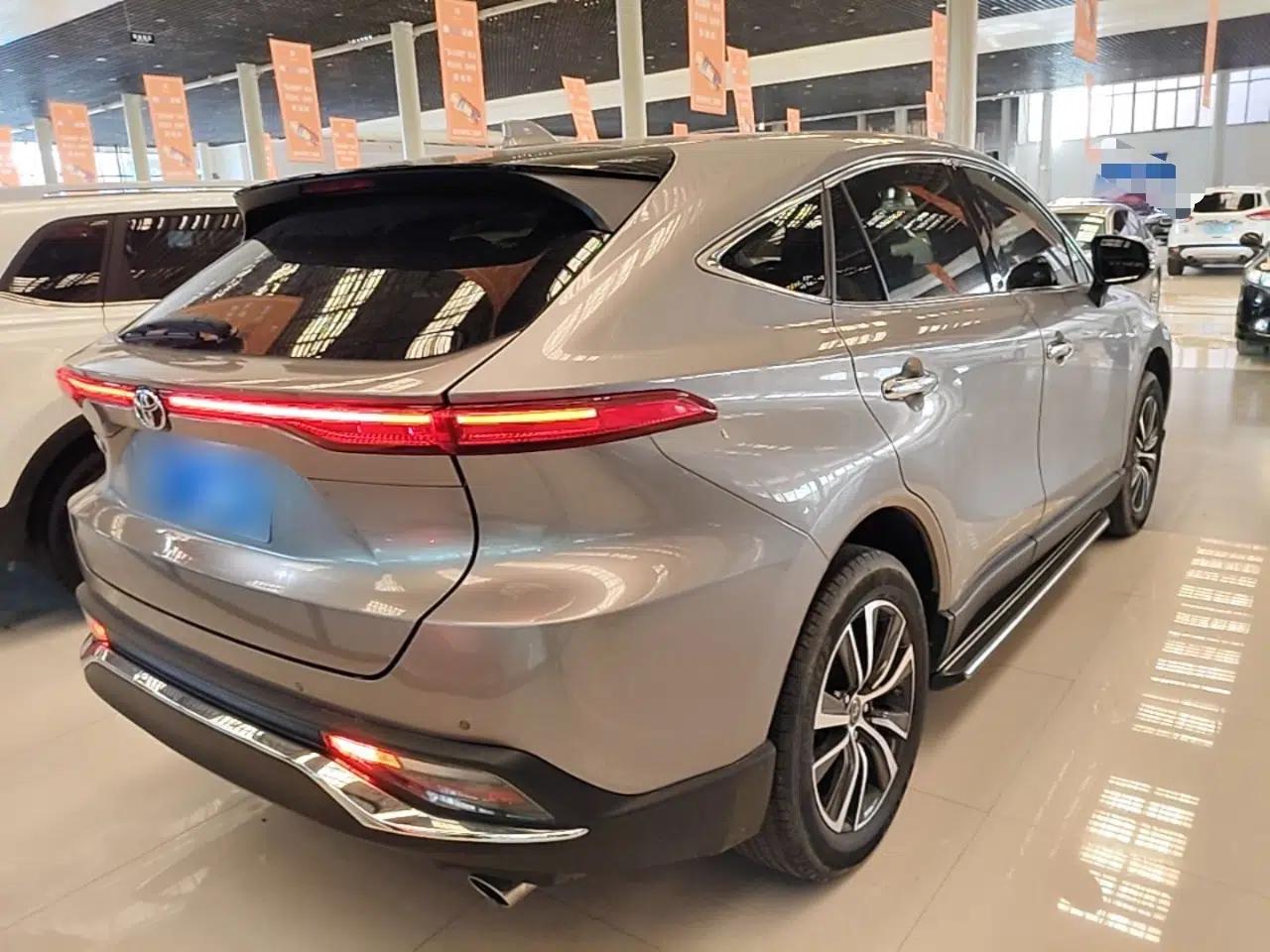 Toyota Harrier 2022 2.0L CVT Two-Wheel Drive Entry Version — миниатюра 6