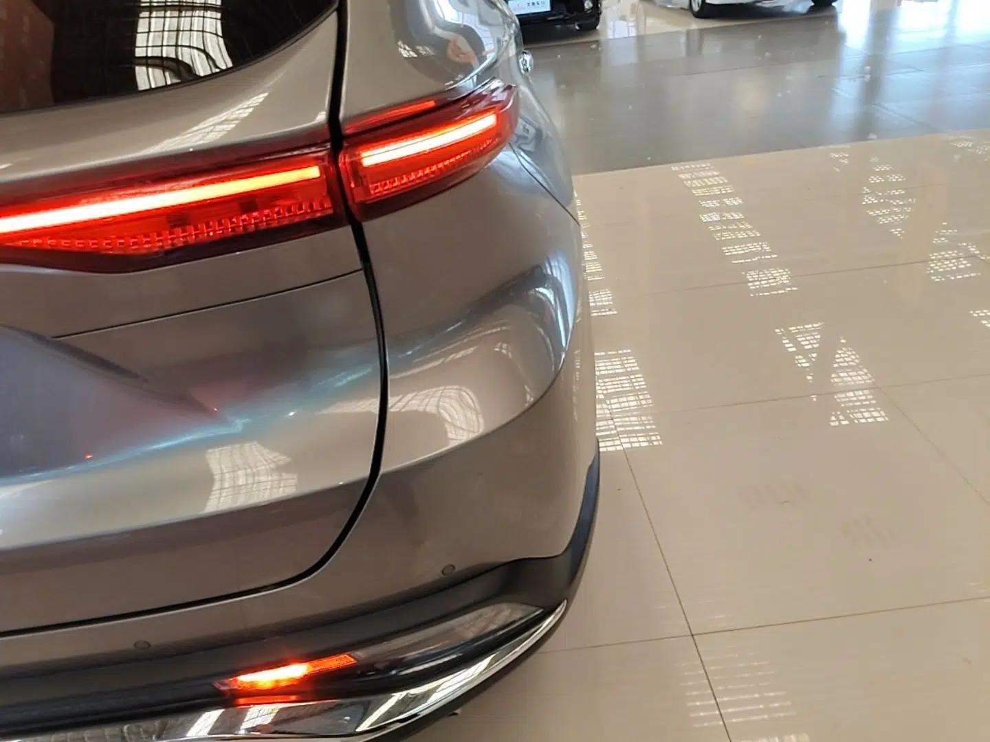 Toyota Harrier 2022 2.0L CVT Two-Wheel Drive Entry Version — миниатюра 7