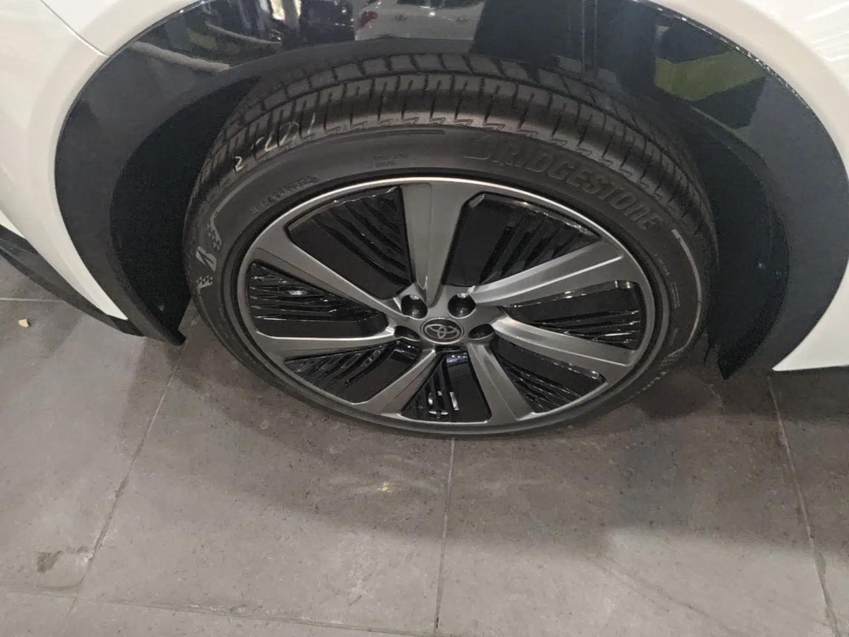 Toyota bZ5 2025 Model 550 PRO — миниатюра 10